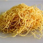 noodles con pollo y verduras