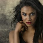 Mujer que trabaja como acompañante de lujo